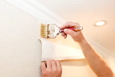 Pose de papier peint à Maillet — revêtements muraux et toiles de verre